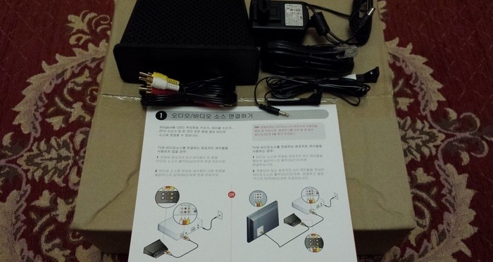SlingBox120的真容及配件，说明书全是韩文，直接忽略之